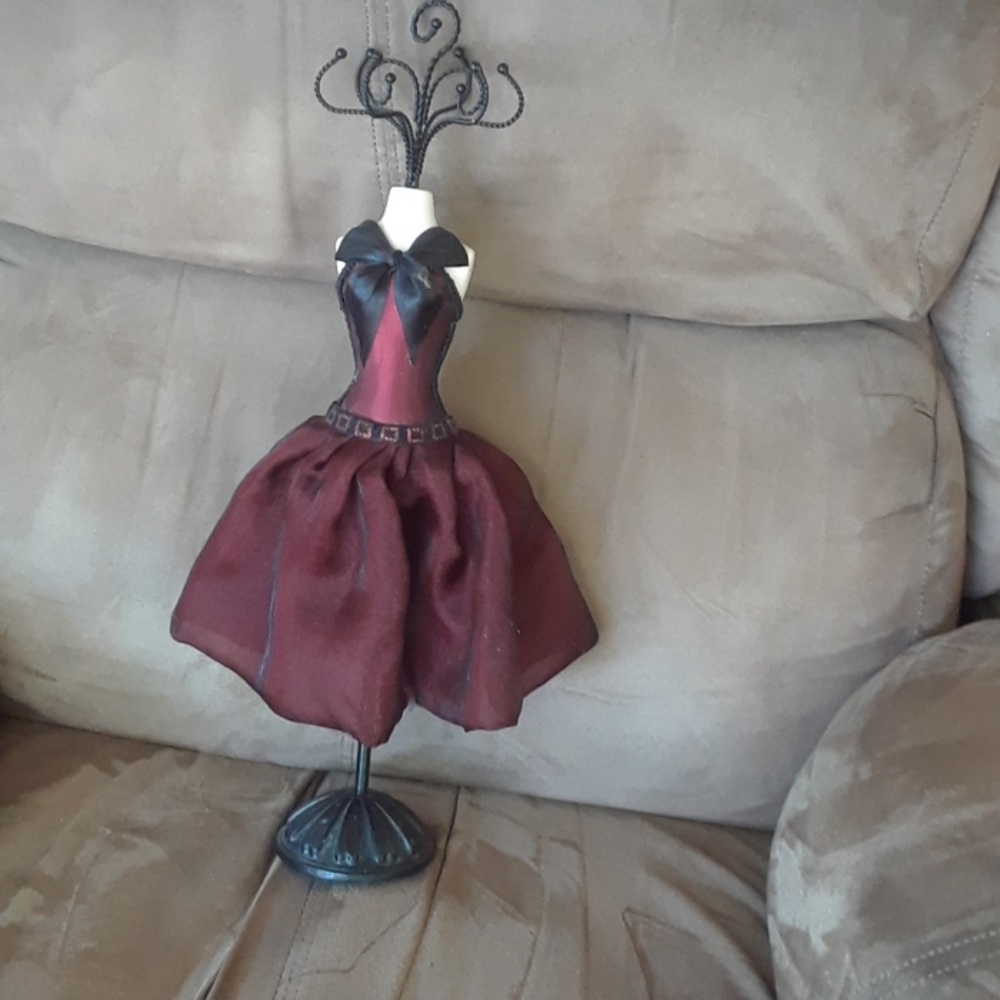 Jewelry holder